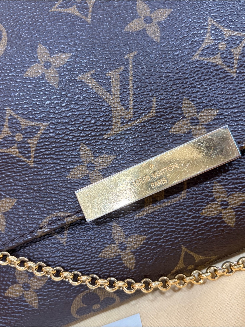 Louis Vuitton Brown Monogram Crossbody Bag with Gold Chain - Picture 3 of 10